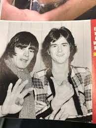 Bay city rollers frontman les mckeown tops global charts again. ð™´ð™°ð™¾ð™½ ð™¿ðšð™¸ðšƒð™²ð™·ð™°ðšð™³ On Twitter Dee Dee Ramone With Les Mckeown Of Bay City Rollers Ramones Were Big Bcr Fans Blitzkrieg Bop Was Influenced By Rollers S A T U R D A Y Night Fact Fans Https T Co Icews0mgij