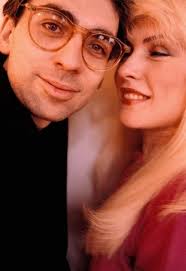 Chris Stein and Debbie Harry in a hammock in 1979. Photo by Lynn Goldsmith