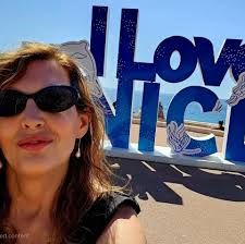 Are there more grammatical errors in print and online articles?