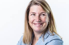 L'entrepreneur charentais sur LinkedIn : Elle crée sa marque de spiritueux,  hors des codes, et se fait une place…