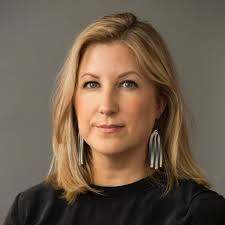 Stacey Hunter's Instagram, Twitter & Facebook