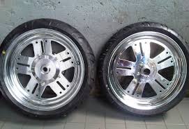 Semua tergantung ukuran velg dan merk velg yang anda beli. Inilah 27 Velg Motor Ring 12 Bebek