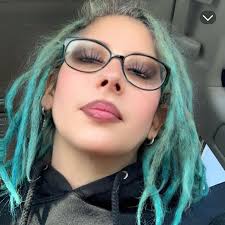 Holly Smith (@holly.connor.35) • Facebook