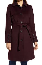 A camel coat is one of the most basic yet versatile pieces of clothing that any lady can have in her closet. Ladies Burgundy Coat Melex Indonesia
