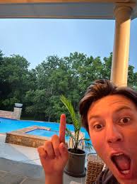 It's absolutely down pouring here