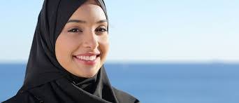 Pe de o parte există concepția că sunt oprimate și persecutate, iar pe de alta există argumente cu privire la autenticitatea culturală, la drepturile femeilor de a se afirma în moduri care diferă de modelele de autoafirmare feminină din. Idei In NocturnÄƒ Pagini De Istorie CondiÅ£ia Femeii In Lumea IslamicÄƒ Radio Romania Cultural