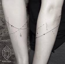 Armband Tattoo Design 004 Tattoo Tatowierung Kunst Korperkunst Idee Design Tattoospirit Armband Un Armband Tatowierung Tattoos Manner Punktchentattoos