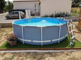 Small Pool I Like The Green Turf Around The Pool Area Swimming Pools Backyard Swimming Pools Intex Above Ground Pools