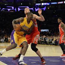 Julius randle was selected seventh overall by the los angeles lakers in the 2014 nba draft. How Lakers Julius Randle Broke His Leg And What S Next For Recovery Rehab Bleacher Report Latest News Videos And Highlights