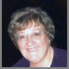 Gloria Snell's Instagram, Twitter & Facebook