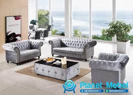 Anda bisa juga menggantinya dengan sofa kursi tamu minimalis modern yang bernada dinamis. Best Seller Sofa Tamu Minimalis Chesterfield Modern Mewah Planet Mebel Jepara