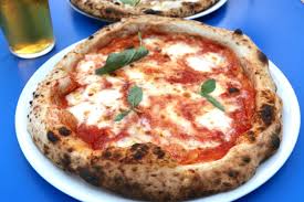 Ils Sont Ouverts Les Pizzerias Et Restos Italiens De Strasbourg A Emporter Et Livres Découvrez sur notre carte, une vaste gamme de pizzas faites maison et cuites avec soin pour votre plus grand plaisir gustatif !