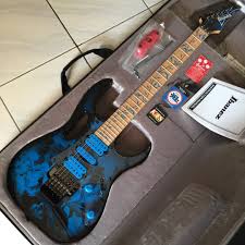 This guitar belongs to sauza, the same guy who added hair to yolito link. Brand New Ibanez Premium Jem77p Bfp Blue Floral Pattern Steve Vai Signature Hobbies Toys Music Media Musical Instruments On Carousell