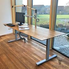 Außerdem kann der naturwerkstoff das raumklima positiv beeinflussen. Schreibtisch Hohenverstellbar 90 Cm Tief Form114 Eichenfrau Online Shop