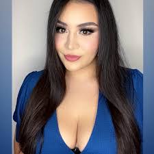 Mariah Galvan's Instagram, Twitter & Facebook