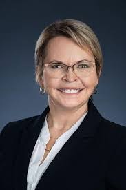 Jennifer Vercher's Instagram, Twitter & Facebook