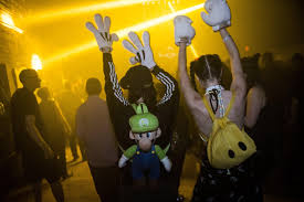 Wander here and there, prowl; Free Parties A Guide To The Uk S Unlicensed Rave Scene