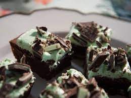 I make this dish right before i leave town, and garth and allie can just. Trisha Yearwood S Best Dessert Recipes Trisha S Southern Kitchen Food Network