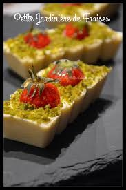 Jardiniere De Fraises Coque En Chocolat Blanc Creme De Citron Fraises Et Pistaches Sublime Recette Tarte Coque En Chocolat Patisserie