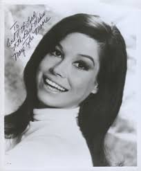 Mary Tyler Moore Autographs, Memorabilia & Collectibles
