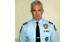 Προτασεισ για την αναγνωση τησ λογοτεχνιασ. Ede Gia Ton Astynomiko Xrhsto Mpalaska Gia To Binteo Viral Me Thn Katadiw3h Huffpost Greece