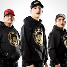 Fuerza regida salio caro cover en vivo corridos 2018. Biografia De Jesus Ortiz Fuerza Regida Edad Estatura Pack Novia Laletrade Biografias Musica Y Letras