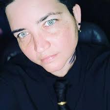 Amanda Proctor's Instagram, Twitter & Facebook