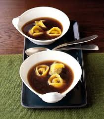Klare Ochsenschwanzsuppe Rezept Ochsenschwanzsuppe Lebensmittel Essen Suppe
