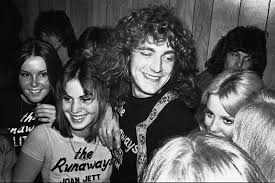 But the contract had a loophole, stating that they could tour again if all four agreed to it. Joan Jett I Blame Robert Plant For My Only Arrest