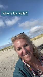 Kelly Hay's Instagram, Twitter & Facebook