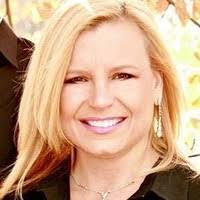 Laura Greeno's Instagram, Twitter & Facebook