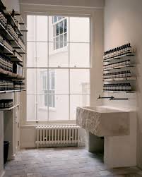 The ee20 engine had an aluminium alloy block with 86.0 mm bores and an 86.0 mm stroke for a capacity of 1998 cc. Local Scenery Informs Stone Clad Interiors Of Aesop Bath Store