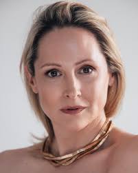 New headshot 💛 Feeling those spring and summer vibes. ✨ @jakub_koz  @jadoremodelsagency @jadorejessie #natural #daylightphotography #thisis50  #olderandbolder #skin #over40andfabulous #over50 #matureskinmakeup #beauty  #model #headshot #naturalbeauty ...