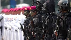 15 cerita seram menakutkan pendek untuk remaja. 15 Tampilan Seram Pasukan Elit Dunia Yang Bikin Musuh Gentar Melihatnya Dua Diantaranya Dari Tni Tribun Jambi