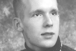 CURTIS D. HOLLINGSHEAD