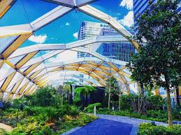 Love This Roofgarden At Canarywharf London By Joanneoosterlee Rooftop Garden Roof Garden Instagram