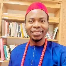 Maazi Ogbonnaya Okoro has received the Global Impact Award in Igbo Studies from Ebonyi State University. Honestly, this young Igbo Linguist is breaking international records in Igbo language studies across primary, secndary,