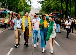 Vienna pride parade/europride 2019 in vienna, austria. Warum 2019 Die Ganze Lgbt Welt Nach Wien Kommt Vangardist Magazine