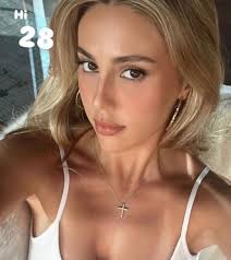 I will be quite happy to get “I love you” from my genuine and loyal lovely  fans😊❤️