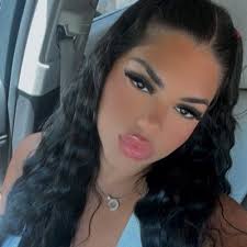 kat perez (@kattperez_)