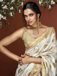 See more of selena gomez fans india on facebook. Pin By Ariyan Nawaratne On Deepika Padukone Deepika Padukone Saree Deepika Padukone Style Saree Trends