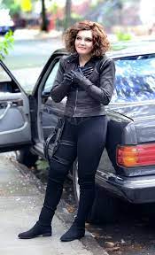 Gotham Camren Bicondova Selina Kyle Gotham Gotham Tv Series