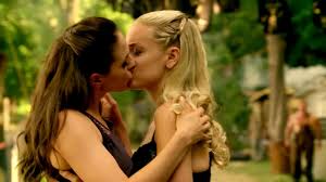 Rachel Skarsten :: Celebrity Movie Archive