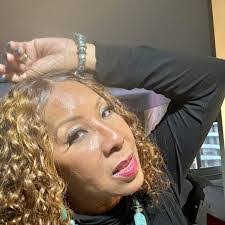 Cecelia Page's Instagram, Twitter & Facebook