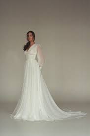 Bishop Sleeve Wedding Dress Long Sleeve Wedding Dress Boho Bishop Sleeve Wedding Dress Bohemian V Neck Wedding Dress Chiffon Wedding Gown Modern Minimalist Dress Theia Etsy Wedding Dress Long Sleeve Wedding Dress Boho V Neck Wedding