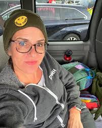 Cindy Holcomb's Instagram, Twitter & Facebook