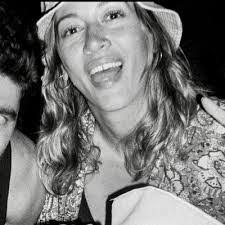 Lydia Holm's Instagram, Twitter & Facebook