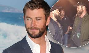 Chris Hemsworth gets tips