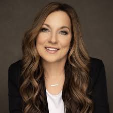 When the humanitarian crisis erupted in Ukraine, our surrounding KW  Worldwide regions rushed in to help. Read