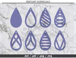 My favorite faux leather…and a warning that earring fomo is about to set in!!! Diy Faux Leather Earrings Using Your Silhouette Cameo Or Portrait Leather Jewelry Making Diy Faux Leather Earrings Leather Earring Template